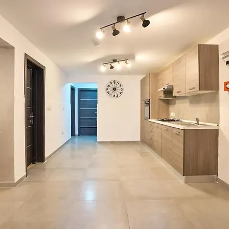 Apartament Urban Front - Walking Distance From Paceville And St George Bay Is-Swieqi