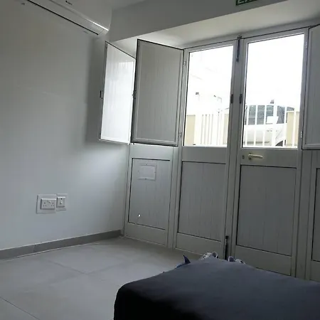 Urban Front - Walking Distance From Paceville And St George Bay Is-Swieqi